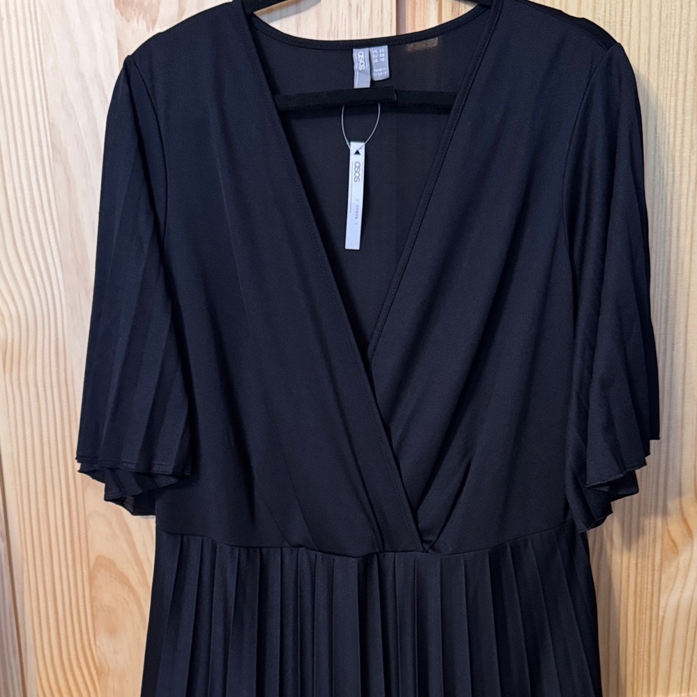 ASOS Elegant Black Pleated Dress Womens (US) 16
